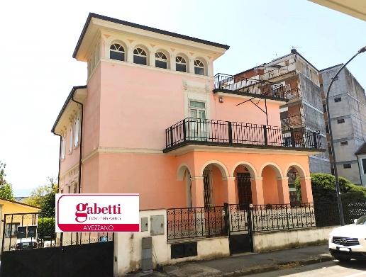 casa indipendente in vendita ad Avezzano