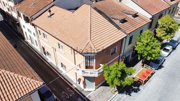 casa indipendente in vendita ad Avezzano