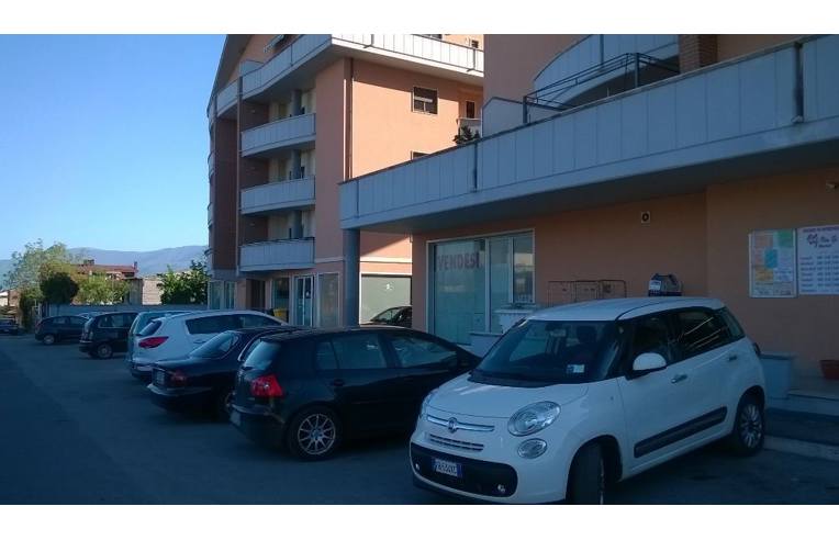 locale commerciale in vendita ad Avezzano