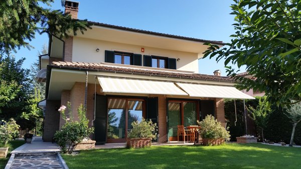 casa indipendente in vendita ad Avezzano