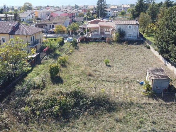 terreno edificabile in vendita ad Avezzano