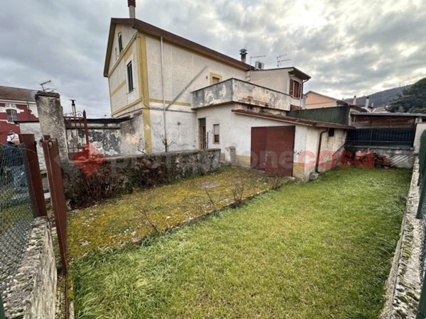 casa indipendente in vendita ad Avezzano