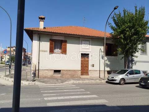 casa indipendente in vendita ad Avezzano