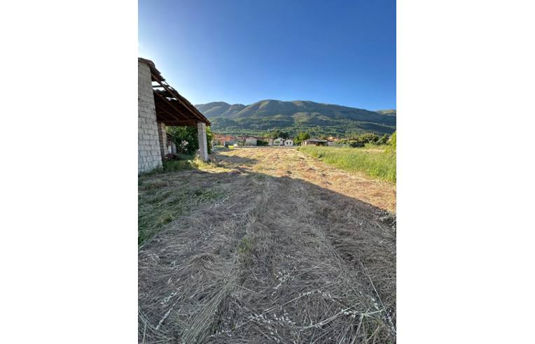 terreno edificabile in vendita ad Avezzano in zona Paterno