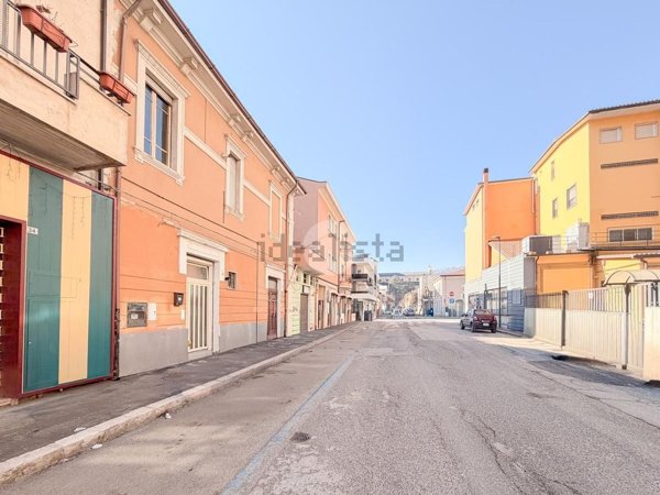 casa semindipendente in vendita ad Avezzano