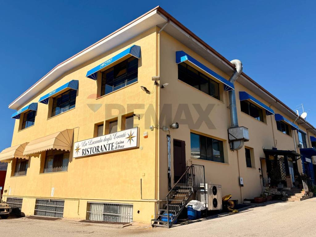 negozio in vendita ad Avezzano