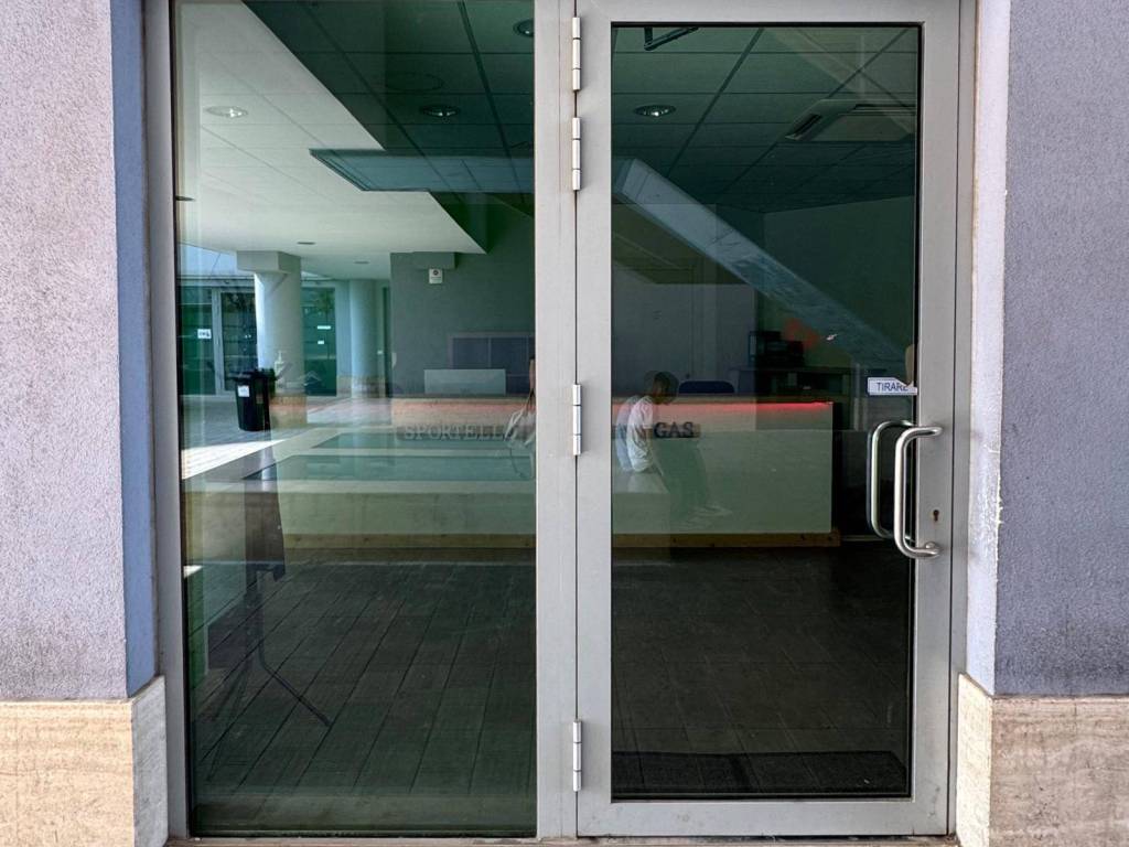 negozio in vendita ad Avezzano