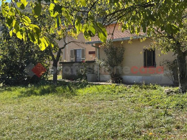 casa indipendente in vendita ad Avezzano