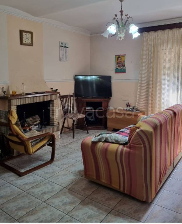 appartamento in vendita ad Avezzano in zona Paterno