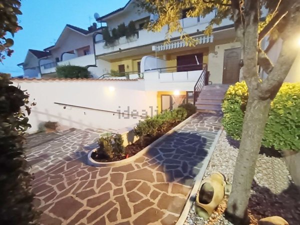 casa indipendente in vendita ad Avezzano