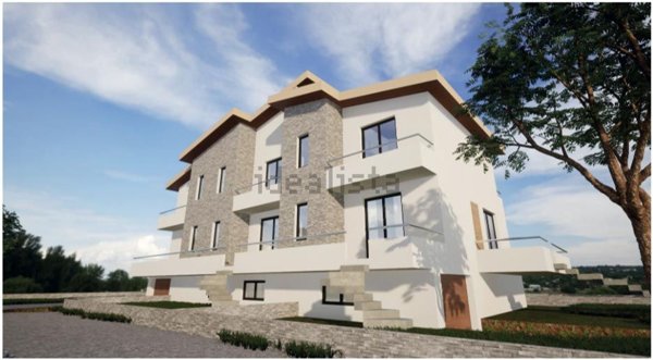 casa indipendente in vendita ad Avezzano in zona Caruscino