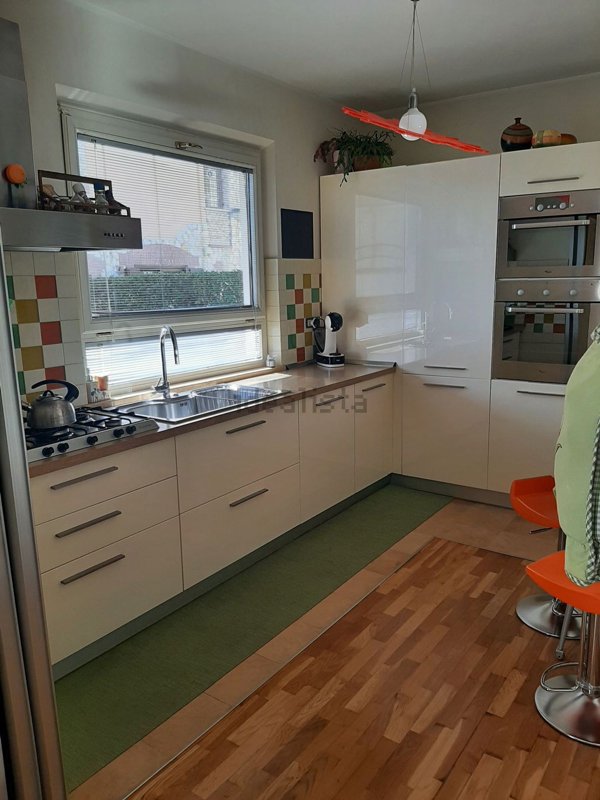 casa indipendente in vendita ad Avezzano in zona San Pelino