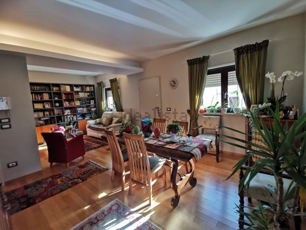 casa indipendente in vendita ad Avezzano