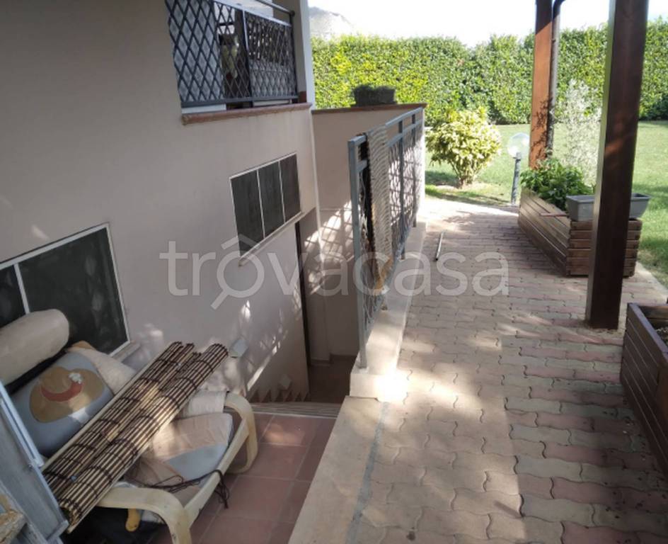 casa indipendente in vendita ad Avezzano