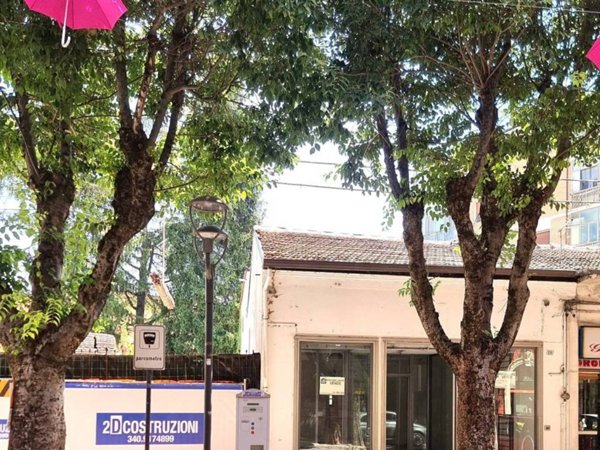 negozio in vendita ad Avezzano