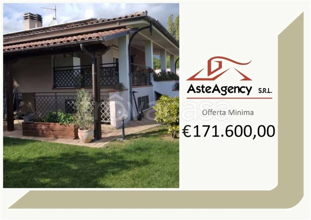 casa indipendente in vendita ad Avezzano