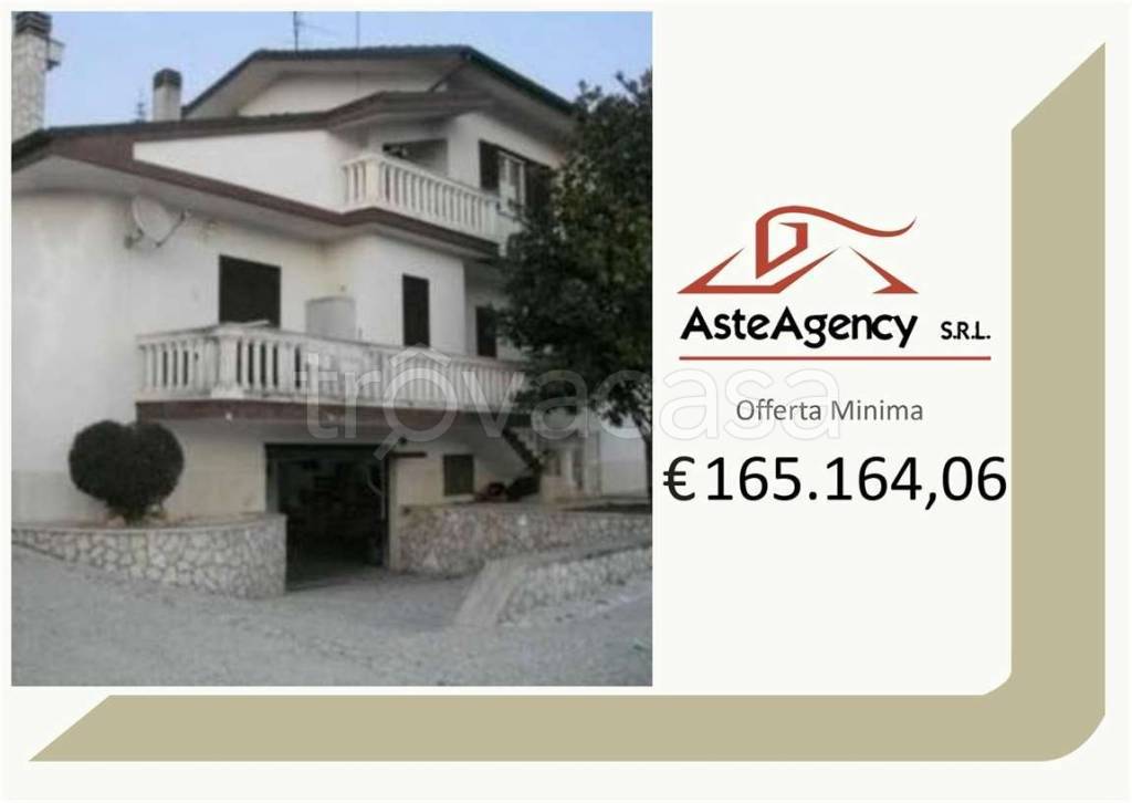 casa indipendente in vendita ad Avezzano