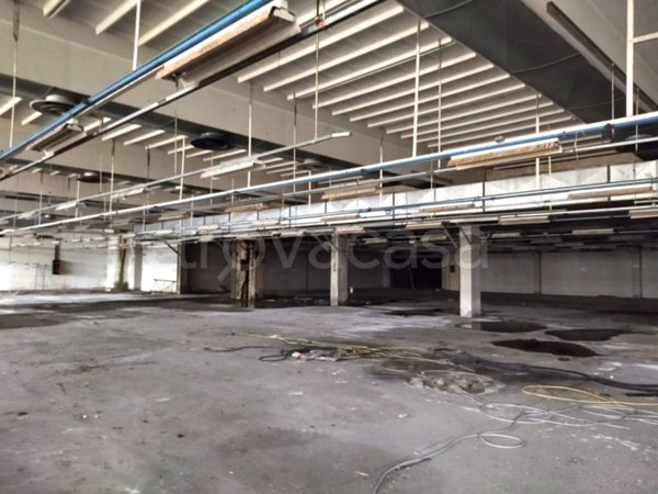 locale commerciale in vendita ad Avezzano