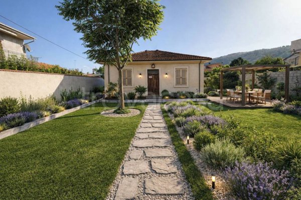 casa indipendente in vendita ad Avezzano