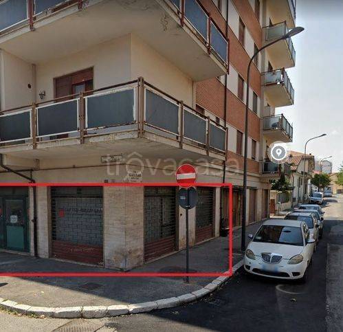 negozio in vendita ad Avezzano