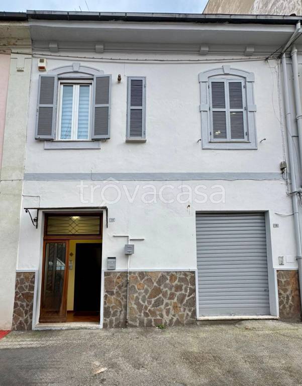 casa indipendente in vendita ad Avezzano