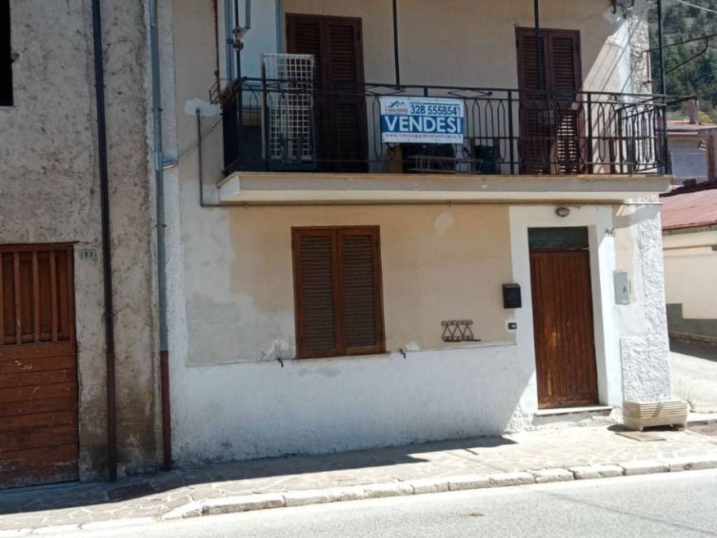 appartamento in vendita ad Avezzano in zona Cese