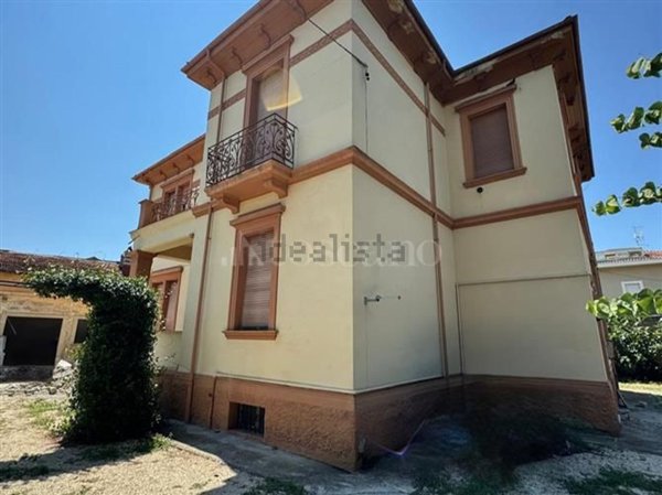 casa indipendente in vendita ad Avezzano