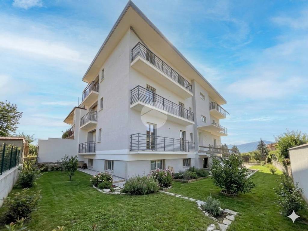 appartamento in vendita ad Avezzano in zona Caruscino