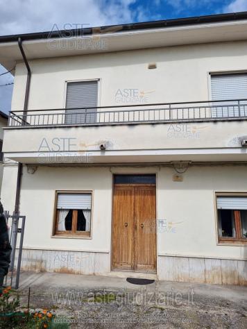 appartamento in vendita ad Avezzano in zona Paterno