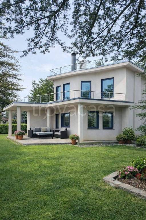 casa indipendente in vendita ad Avezzano