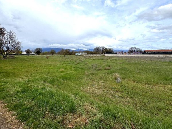 terreno agricolo in vendita ad Avezzano in zona Paterno