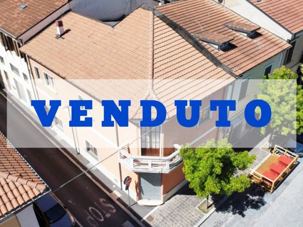 casa indipendente in vendita ad Avezzano