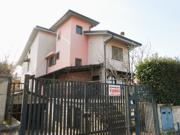 casa indipendente in vendita ad Avezzano
