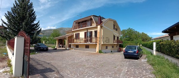 casa indipendente in vendita ad Avezzano