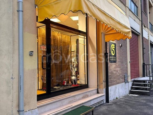 negozio in vendita ad Avezzano