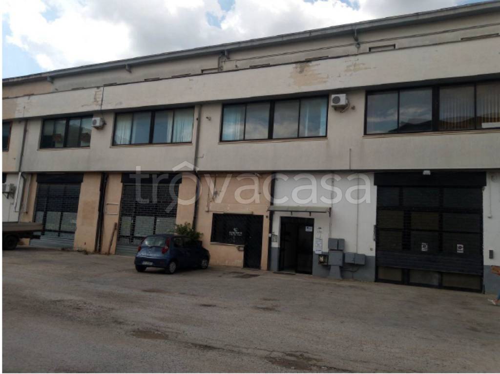 ufficio in vendita ad Avezzano
