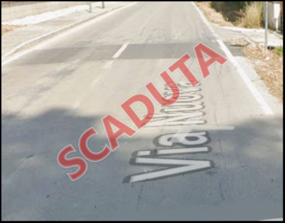 locale commerciale in vendita ad Avezzano in zona Via Nuova