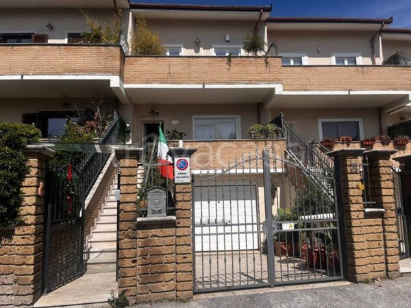 casa indipendente in vendita ad Avezzano