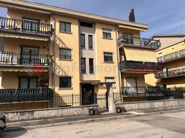 appartamento in vendita ad Avezzano in zona Caruscino