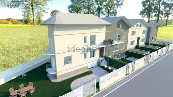 casa indipendente in vendita ad Avezzano in zona Caruscino
