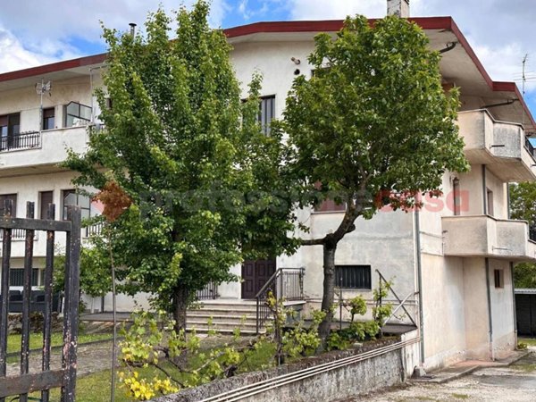 appartamento in vendita ad Avezzano in zona Caruscino