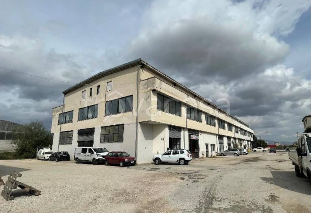 ufficio in vendita ad Avezzano