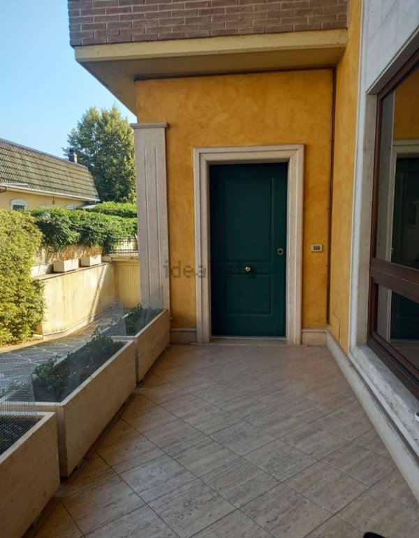 appartamento in vendita ad Avezzano in zona Caruscino