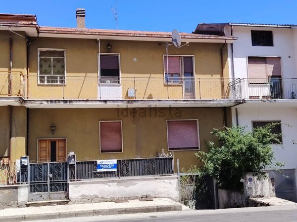 casa indipendente in vendita ad Avezzano