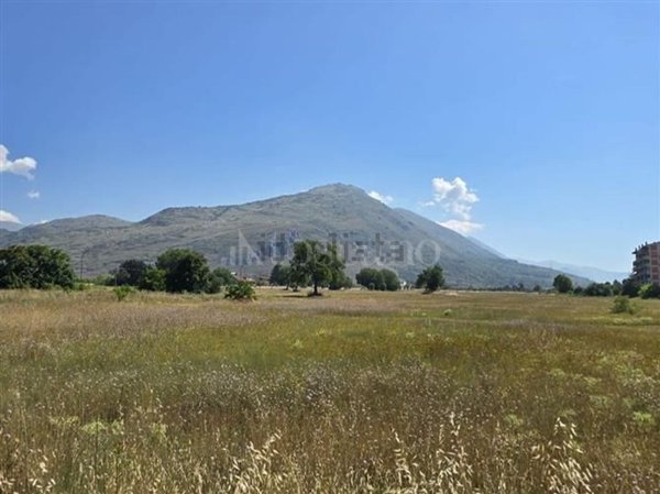 terreno edificabile in vendita ad Avezzano in zona Caruscino