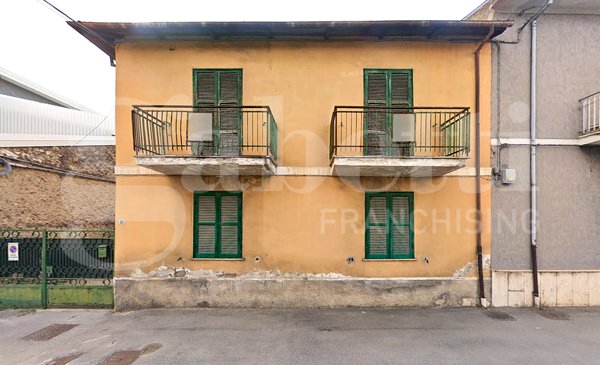 casa indipendente in vendita ad Avezzano