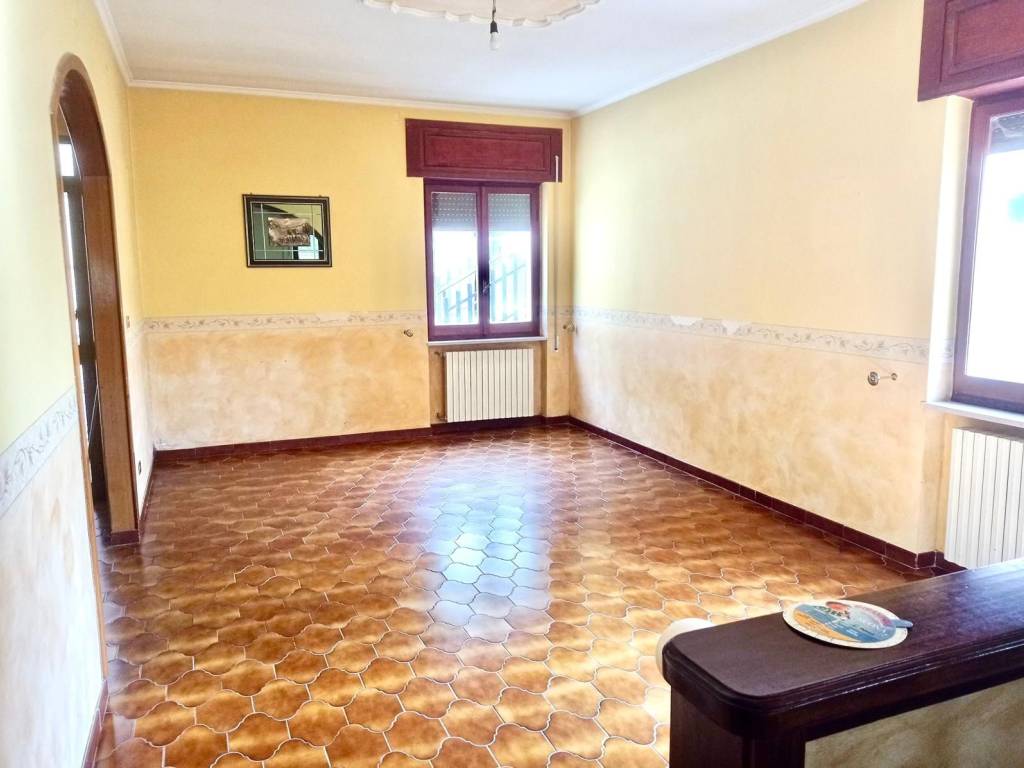 appartamento in vendita ad Avezzano in zona Caruscino