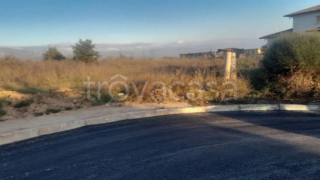 terreno edificabile in vendita ad Avezzano in zona Caruscino