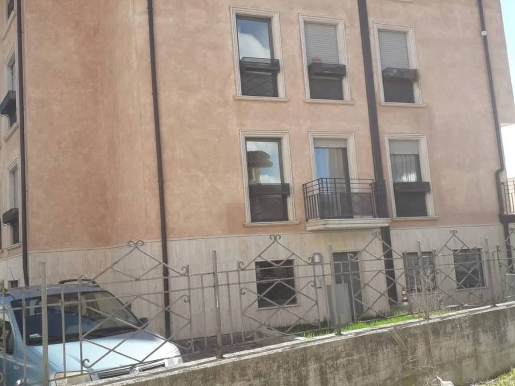 intera palazzina in vendita ad Avezzano