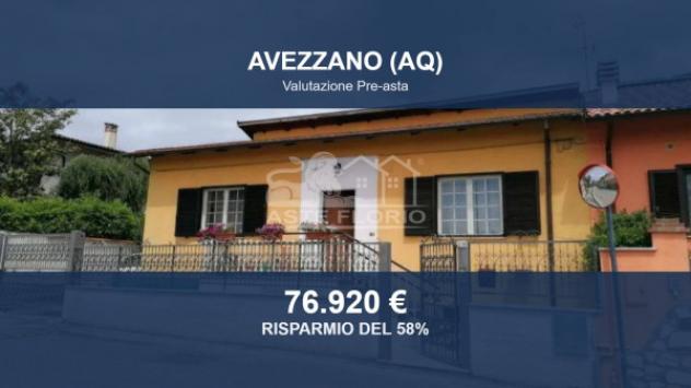 casa indipendente in vendita ad Avezzano in zona San Pelino
